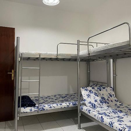 Brand New Boys Hostel 5 Min Walk From Burjuman Metro Station Exit-4 With All Brand New Furnishings & Free Facilities Ντουμπάι Εξωτερικό φωτογραφία