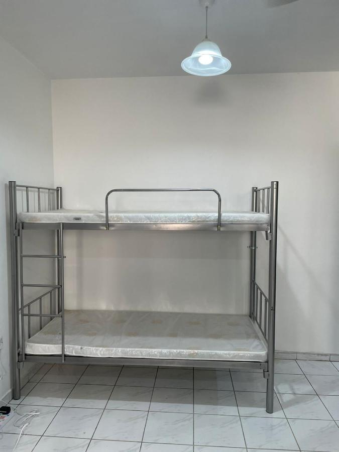 Brand New Boys Hostel 5 Min Walk From Burjuman Metro Station Exit-4 With All Brand New Furnishings & Free Facilities Ντουμπάι Εξωτερικό φωτογραφία